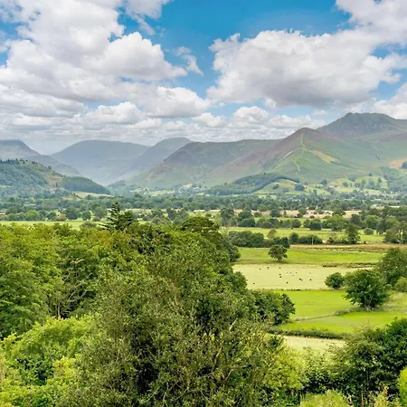 6 Bed In Keswick 89309